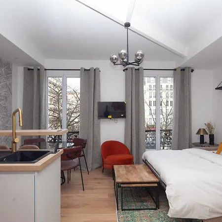 15 - Tour Montparnasse - Bd Pasteur - 2 Pieces Apartment
